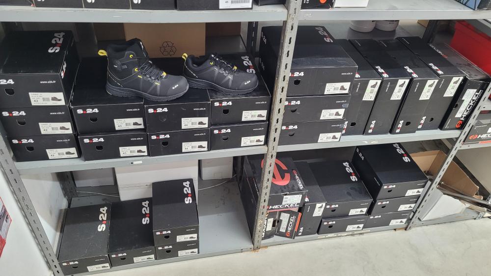 Chaussures de securite-min